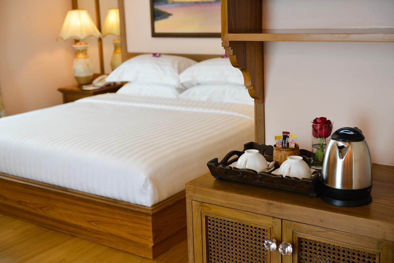 Peak Nimman Prestige Hotel Chiang Mai Eksteriør billede